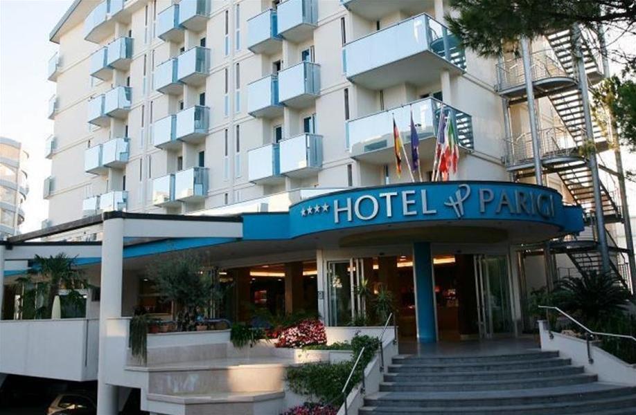 Hotel Parigi Bibione Bagian luar foto
