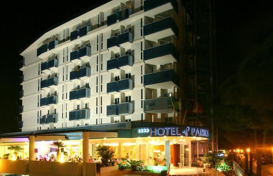 Hotel Parigi Bibione Bagian luar foto