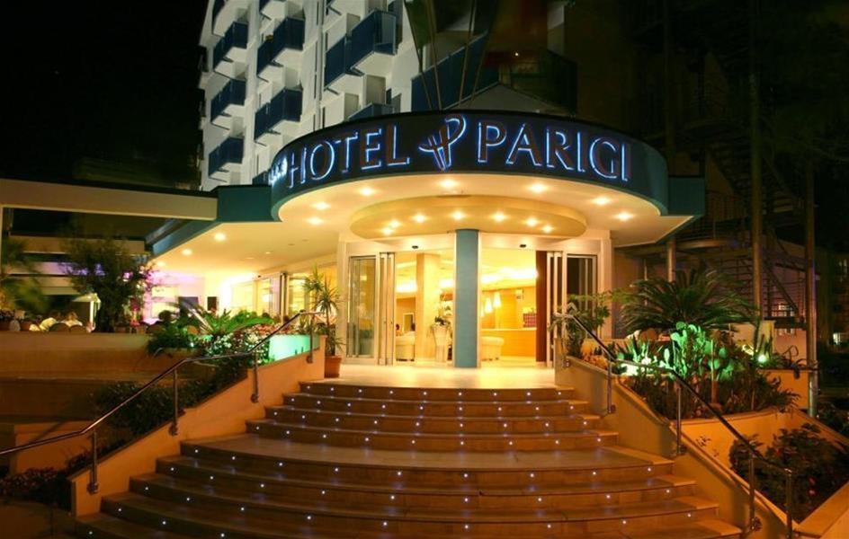 Hotel Parigi Bibione Bagian luar foto