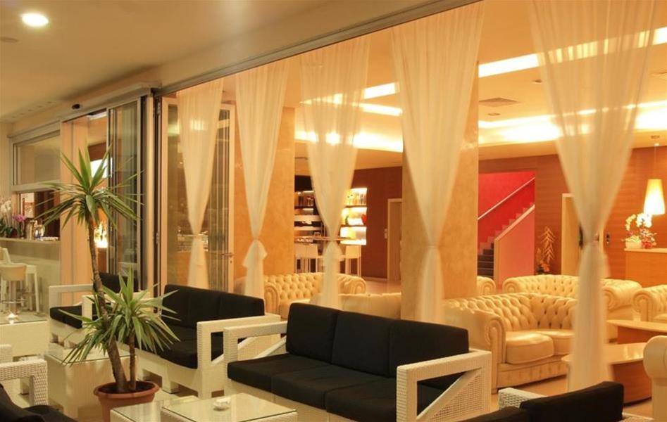 Hotel Parigi Bibione Bagian luar foto
