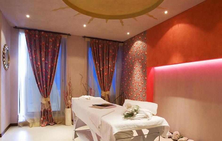 Hotel Parigi Bibione Bagian luar foto