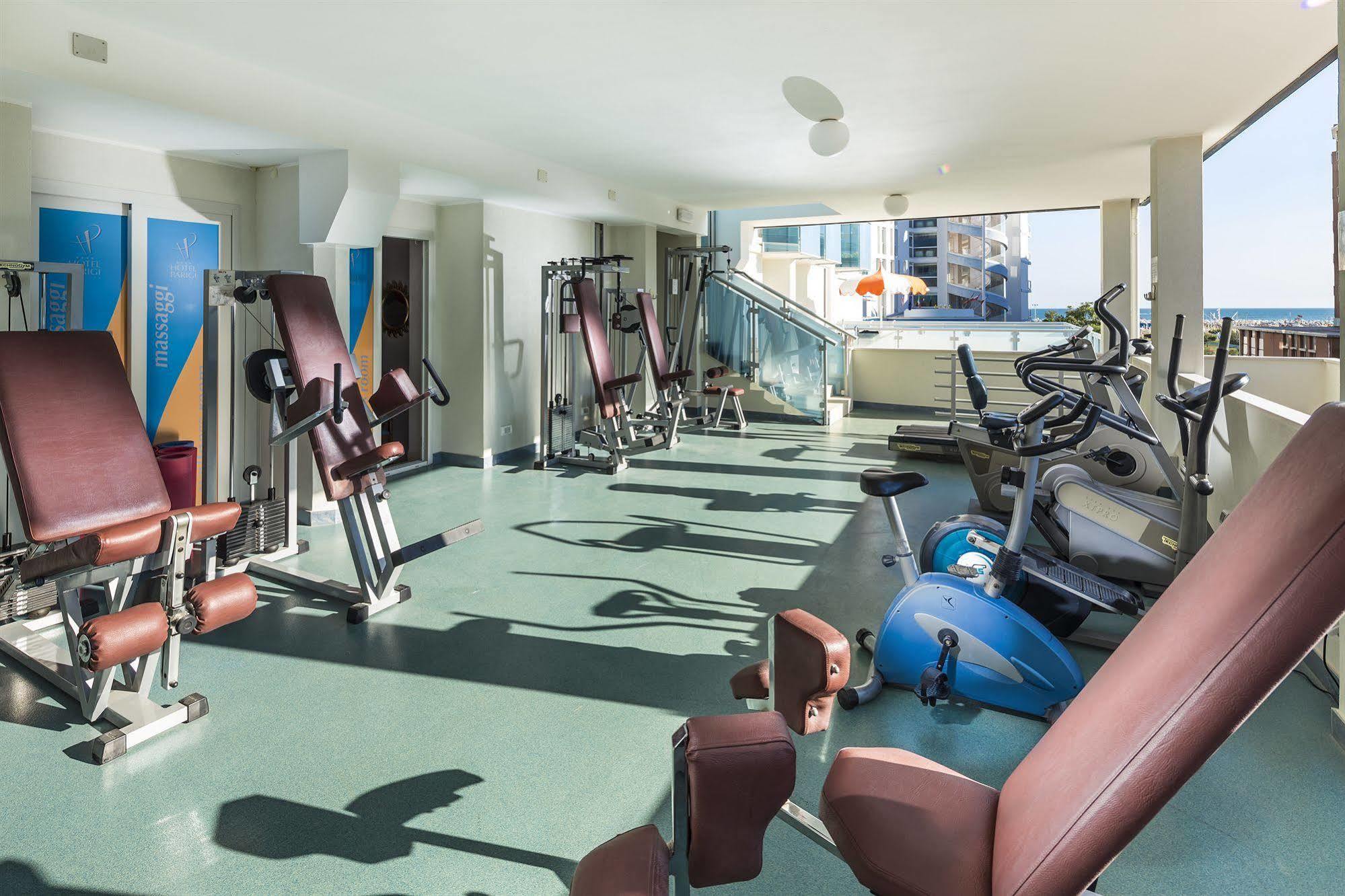 Hotel Parigi Bibione Bagian luar foto