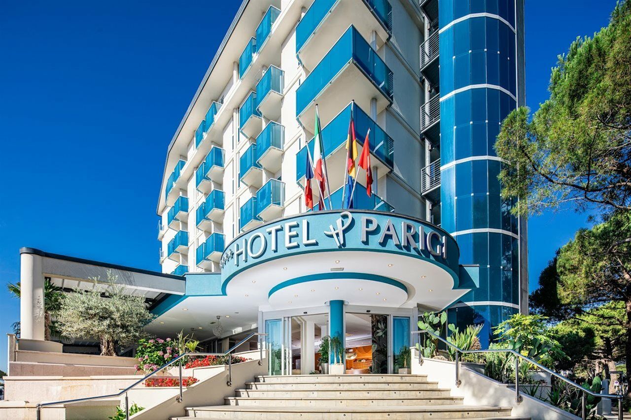 Hotel Parigi Bibione Bagian luar foto